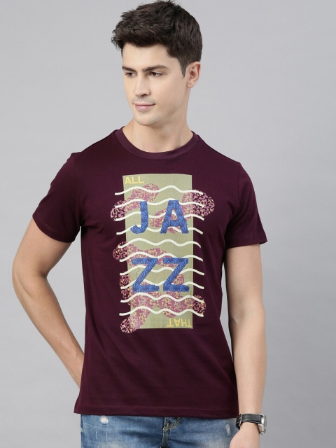 

QUANCIOUS Men Maroon Solid Round Neck Sustainable T-shirt