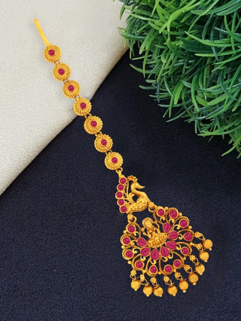 

Spargz Red Gold-Plated Temple Maang Tikka