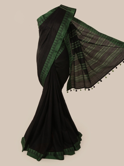 

Pothys Black & Green Linen Blend Solid Saree