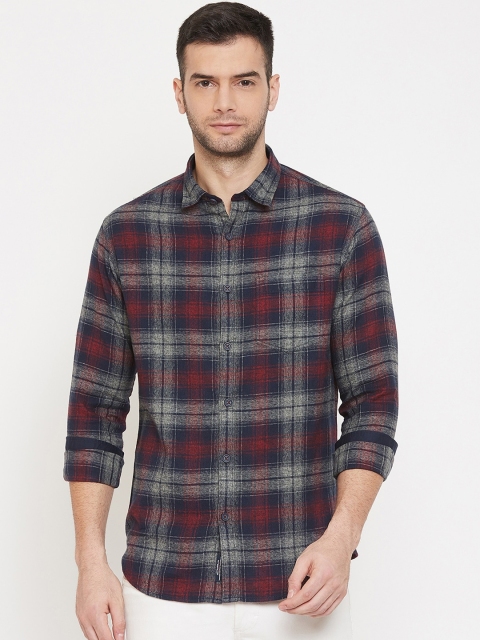 

Octave Men Grey & Maroon Regular Fit Checked Casual Shirt