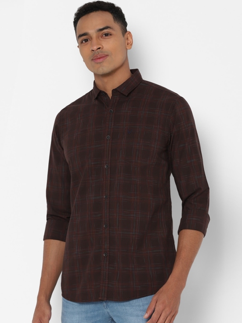 

Solly Jeans Co. Men Brown Cotton Regular Fit Checked Casual Shirt