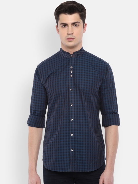 

V Dot Men Navy Blue Slim Fit Checked Casual Shirt