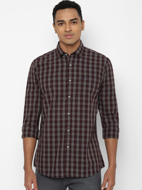 

Solly Jeans Co. Men Brown & Green Regular Fit Checked Casual Cotton Shirt