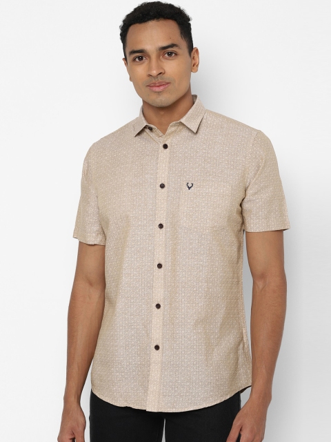 

Allen Solly Men Beige Slim Fit Printed Casual Shirt