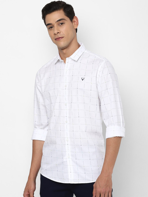 

Solly Jeans Co. Men White Regular Fit Printed Casual Shirt