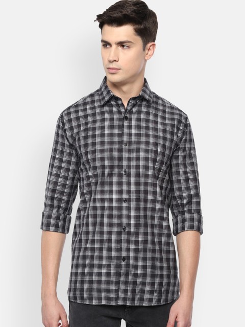 

V Dot Men Black & White Slim Fit Checked Casual Shirt