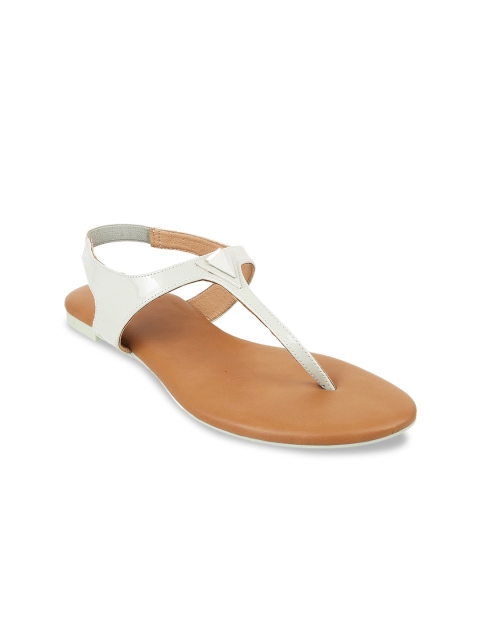 

Mochi Women Green Embellished T-Strap Flats