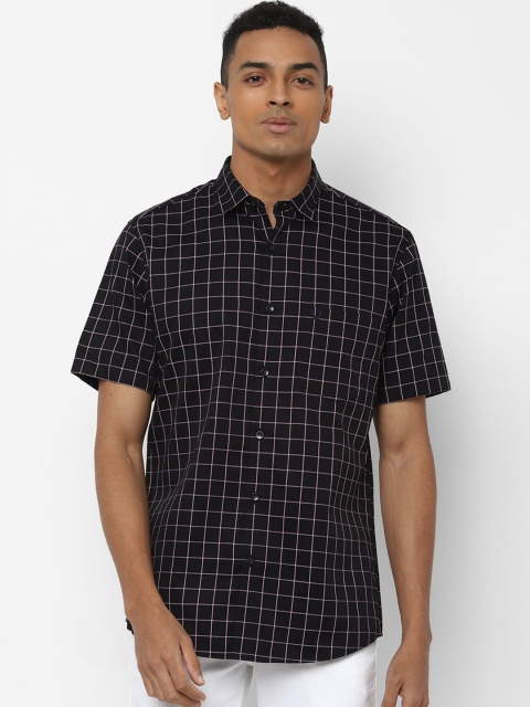 

Allen Solly Men Black & White Slim Fit Checked Casual Shirt