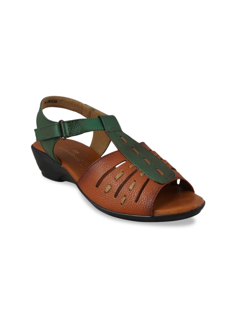 

pelle albero Women Multicoloured Textured Sandals, Multi
