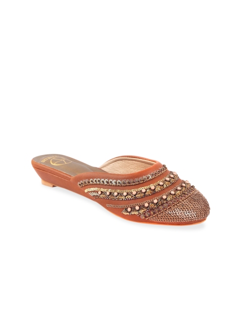 

KALTHEOS Women Tan Brown & Gold-Toned Embellished Mules