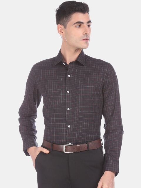 

Arrow Men Brown & Red Regular Fit Checked Formal Shirt
