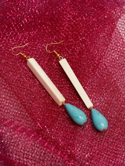 

VOGUE PANASH Off-White & Turquoise Blue Gold-Plated Handcrafted Drop Earrings