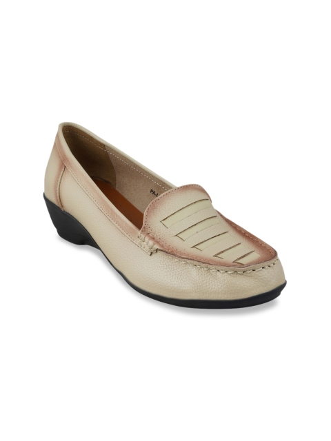 

pelle albero Women Cream-Coloured Solid Pumps