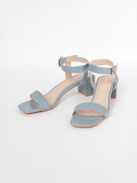 

Ginger by Lifestyle Women Blue Textured Sandals