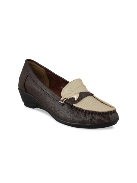 

pelle albero Women Cream-Coloured Colourblocked Pumps