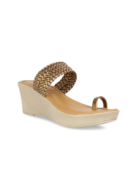 

Inc 5 Women Gold-Toned Woven Design Sandals