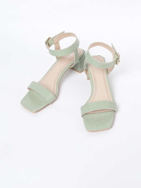 

Ginger by Lifestyle Women Olive Green Textured Sandals