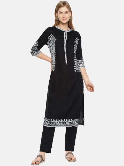

Instafab Women Black & White Ethnic Motifs Print Straight Kurta with Trousers