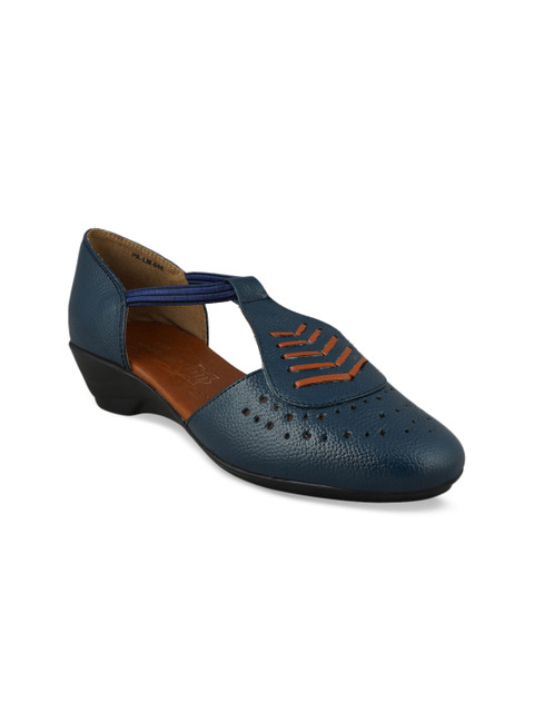 

pelle albero Women Blue Solid Pumps