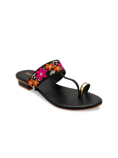 

TRENDS & TRADES Women Black Embellished Sandals
