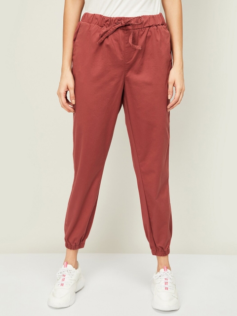 

Bossini Women Rust Regular Fit Solid Joggers