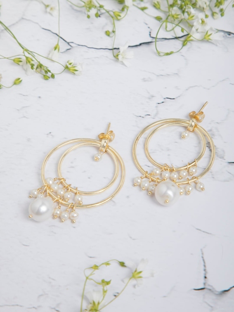 

INDYA Gold-Plated Pearl Circular Drop Earrings