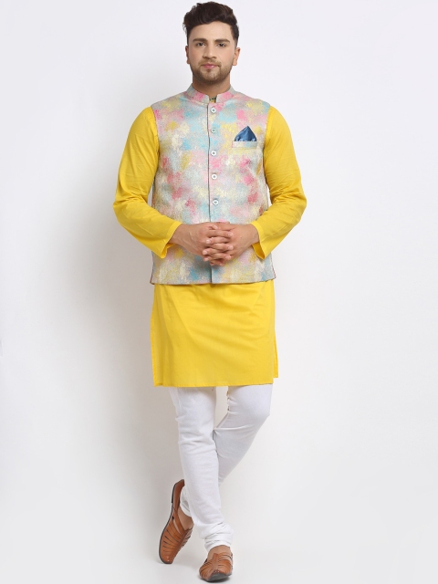 

NEUDIS Men Yellow & White Solid Kurta with Pyjamas