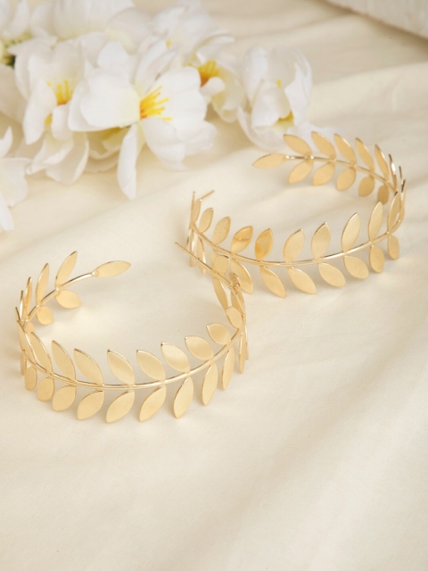 

INDYA Gold-Plated Circular Half Hoop Earrings