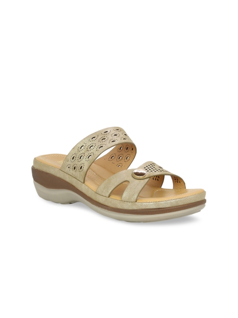 

Inc 5 Women Gold-Toned Solid Sandals