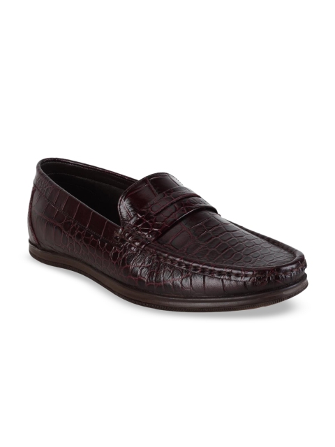 

Vardhra Men Maroon Textured Leather Loafers