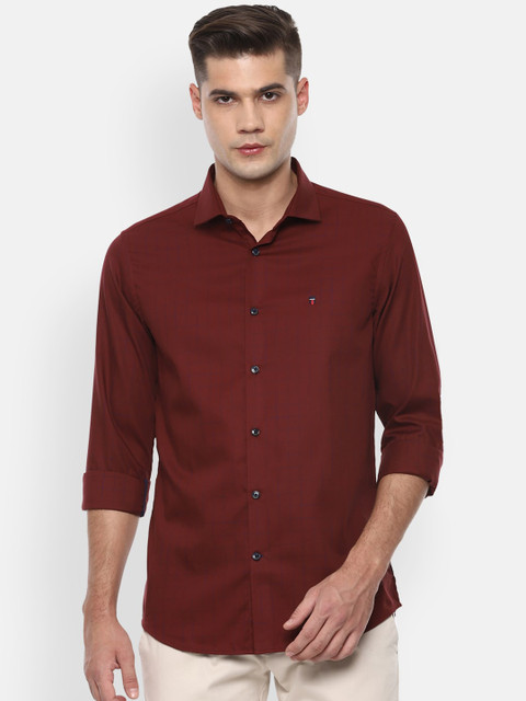 

Louis Philippe Sport Men Maroon & Blue Slim Fit Checked Pure Cotton Casual Shirt