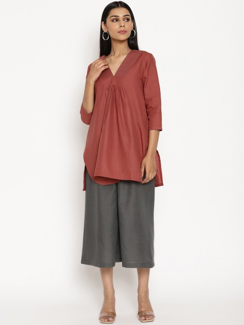 

trueBrowns Women Red & Grey Solid Kurta with Palazzos