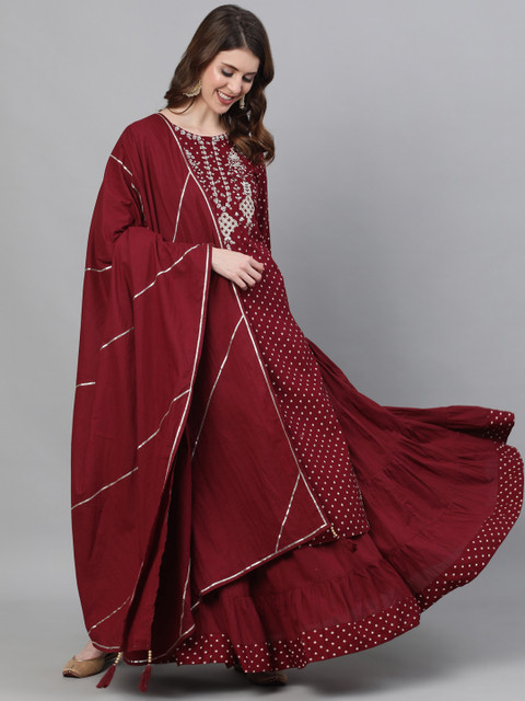 

Ishin DESIGNER STUDIO Women Maroon & Off-White Embroidered Kurta with Skirt & Dupatta