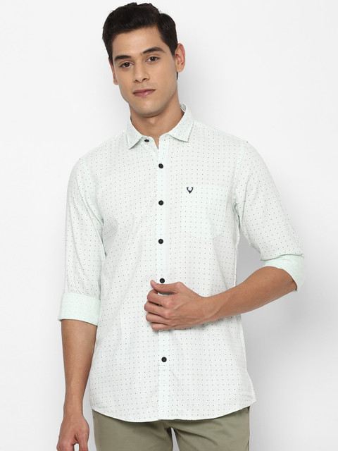 

Solly Jeans Co. Men Green & Navy Blue Regular Fit Printed Casual Shirt