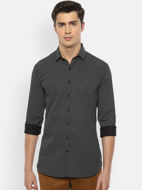 

V Dot Men Black Slim Fit Printed Pure Cotton Casual Shirt