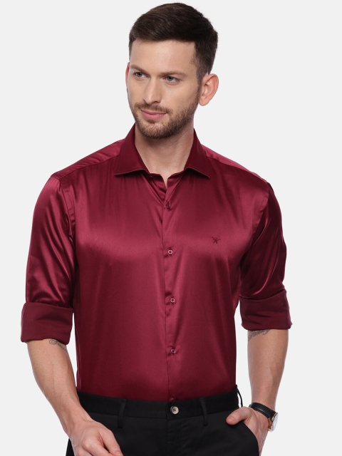 

CROYDON Men Maroon Regular Fit Solid Casual Shirt