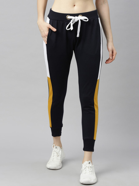 

Bushirt Women Navy Blue & White Pure Cotton Solid Slim-Fit Cropped Joggers