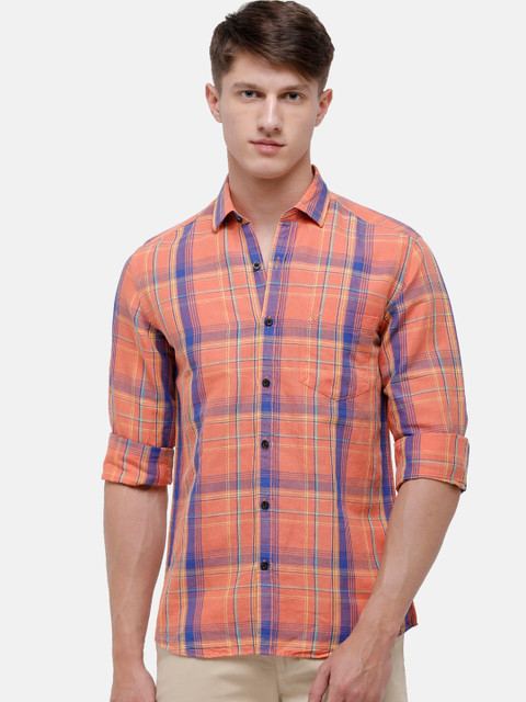 

Linen Club Men Orange Regular Fit Checked Casual Shirt