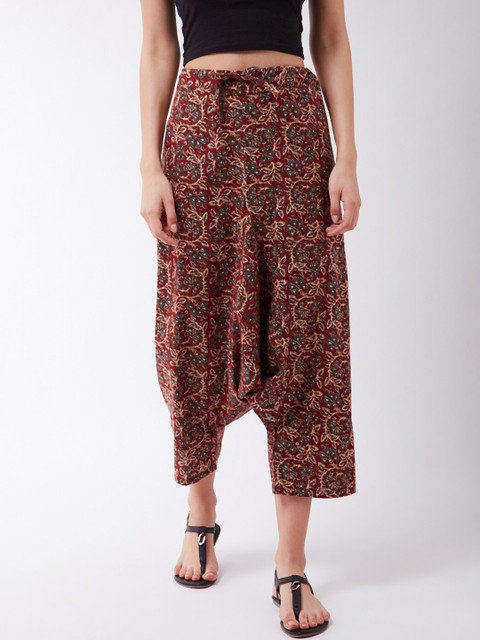 

InWeave Women Maroon & Green Kalamkari Printed Straight-Fit Cropped Harem Pants
