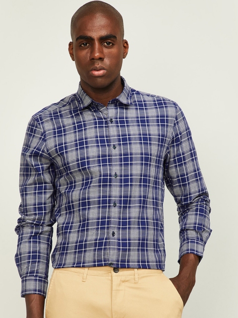 

CODE by Lifestyle Men Navy Blue Slim Fit Checked Casual Shirt