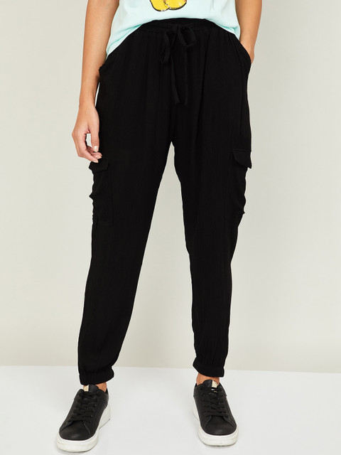 

Ginger by Lifestyle Women Black Regular Fit Solid Cargos