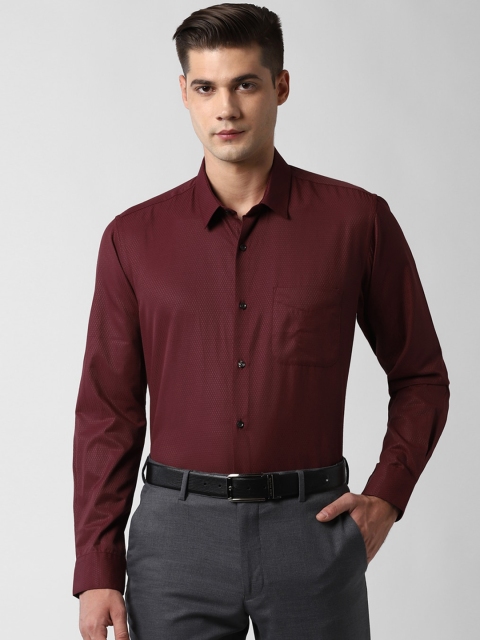 

Peter England Men Maroon Regular Fit Self-Design Formal Shirt