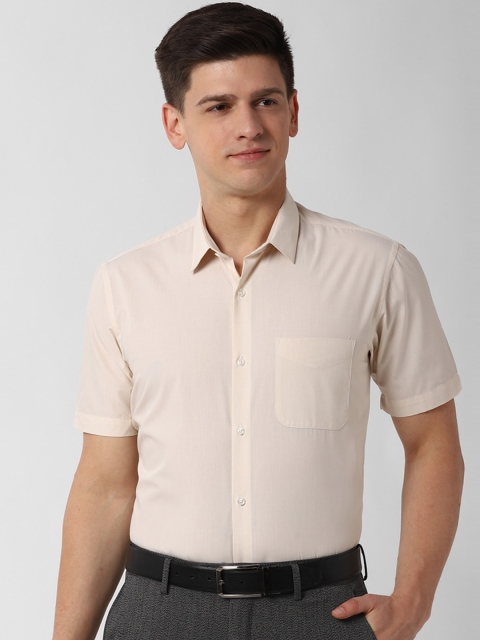 

Peter England Men Beige Regular Fit Solid Semiformal Shirt