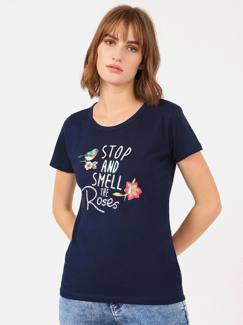 

V2 Value & Variety Blue & White Printed Chambray Regular Top
