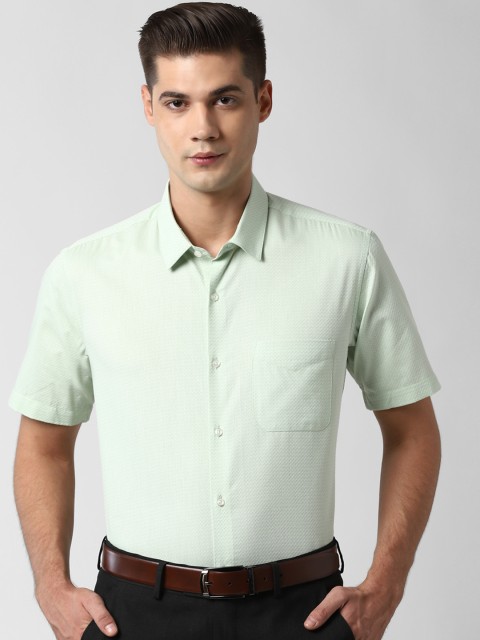 

Peter England Men Green Regular Fit Self-Design Semiformal Shirt