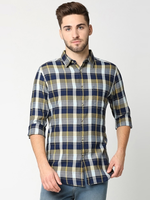 

Bewakoof Men White & Blue Slim Fit Checked Pure Cotton Casual Shirt