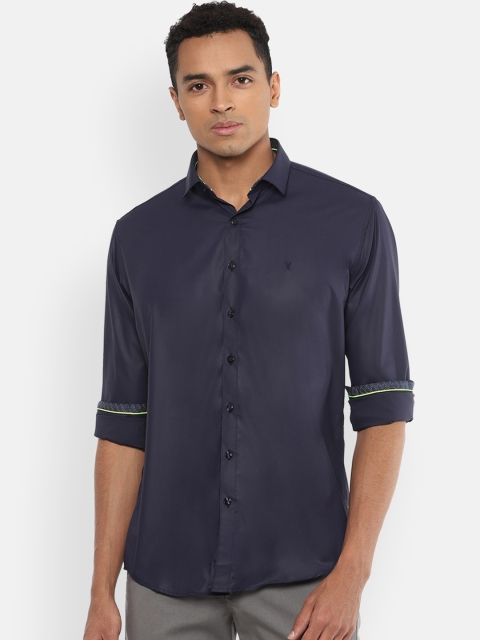 

V Dot Men Purple Slim Fit Solid Casual Shirt