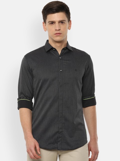 

V Dot Men Charcoal Grey & Black Pure Cotton Slim Fit Checked Casual Shirt