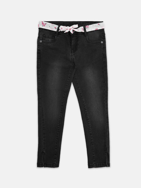 

Pantaloons Junior Girls Black Regular Fit Mid-Rise Clean Look Stretchable Jeans