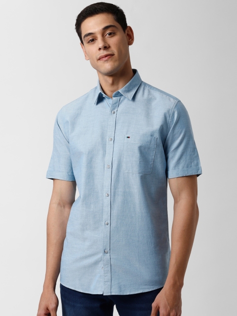 

Peter England Casuals Men Blue Slim Fit Solid Pure Cotton Casual Shirt